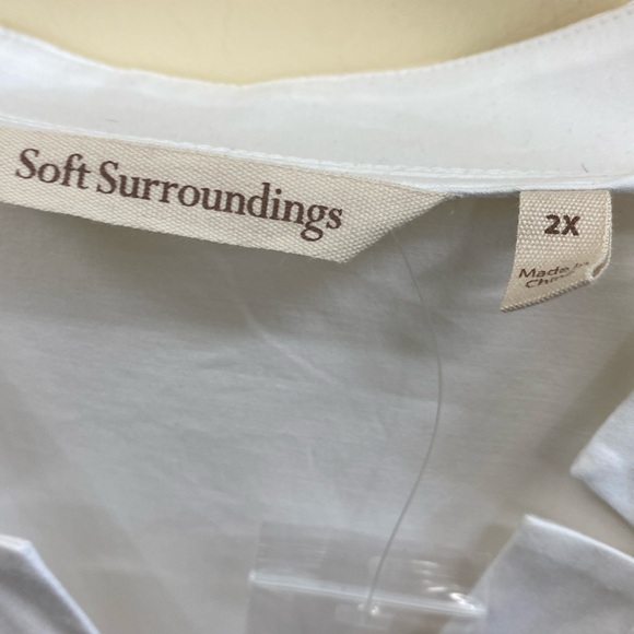 Soft Surroundings women’s plus size 2X white V-neck tunic top - Picture 2 of 5